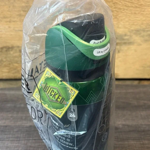 Owala FreeSip Tumbler - 32 oz - Elphaba - Picture 4 of 4